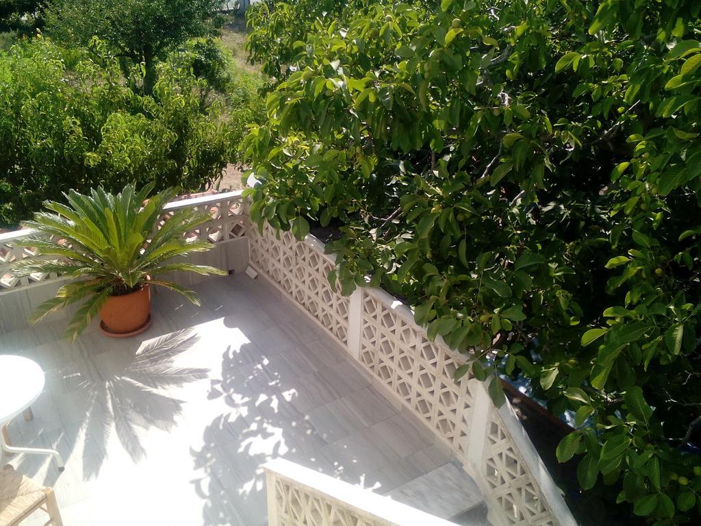Guesthouse Karidia Skála Eresoú Dış mekan fotoğraf
